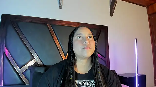 EmiliWilliams online show from 8, 3, 2026