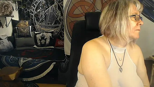 TittenMichelle online show from 17, 11, 2025