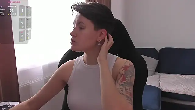 Snapshot of JessieFlower chatting on 7, 2, 2026 JessieFlower online show from 7, 2, 2026