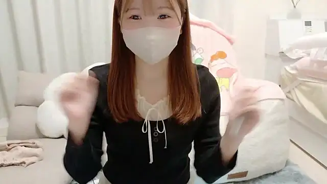 Snapshot of HONO_cha chatting on 14, 10, 2025 HONO cha online show from 14, 10, 2025