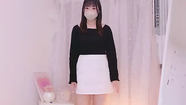 Snapshot of HONO_cha chatting on 12, 3, 2025 HONO cha online show from 12, 3, 2025