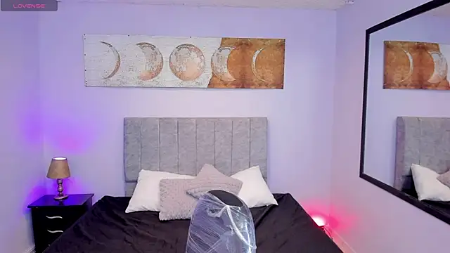 Lana stone  online show from 4, 3, 2025