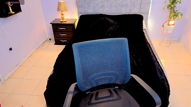 Lana stone  online show from 9, 11, 2025