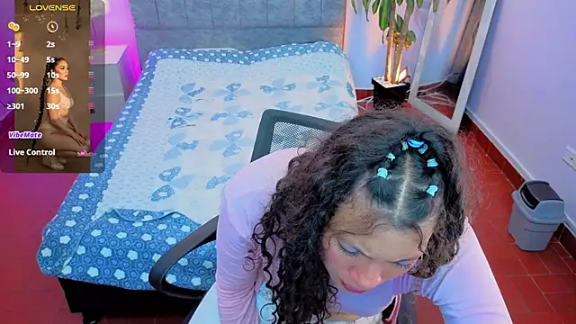 Lana stone  online show from 10, 4, 2026