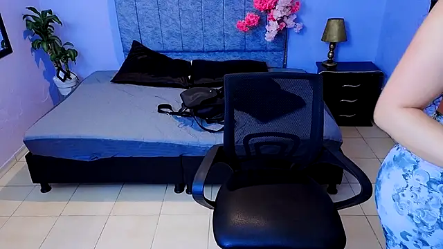 Lana stone  online show from 2, 10, 2025