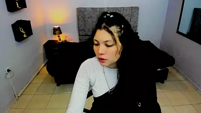 Lana stone  online show from 13, 10, 2025