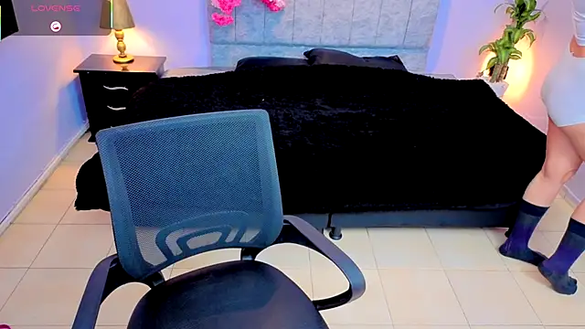 Lana stone  online show from 9, 9, 2025