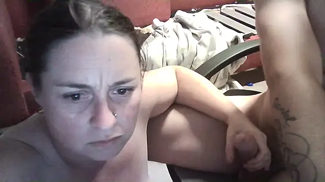 Ston3r420Coupl3 online show from 10, 1, 2025