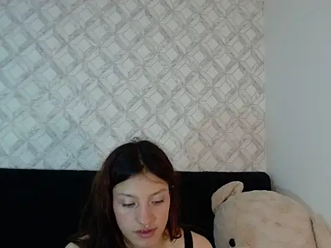 Emma-Wilson online show from 28, 11, 2025