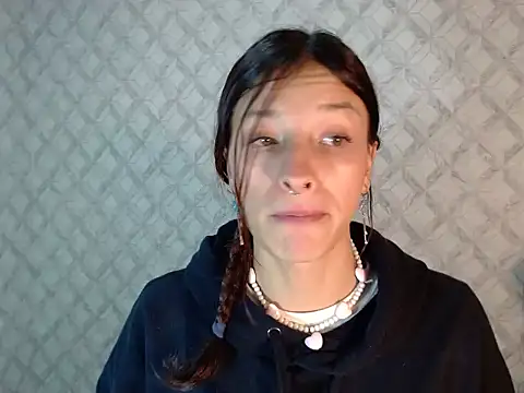 Emma-Wilson online show from 12, 5, 2026