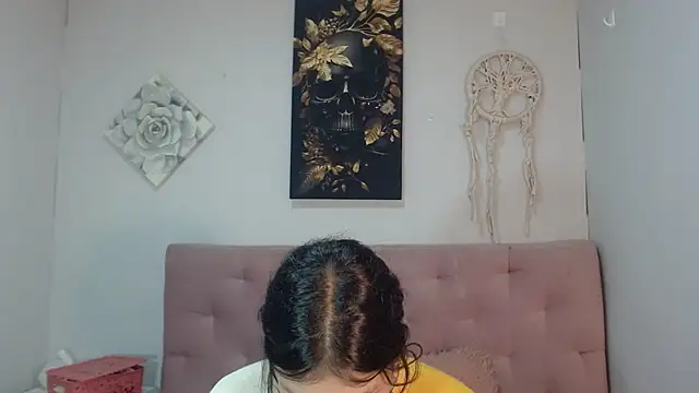 Emma-Wilson online show from 15, 3, 2025