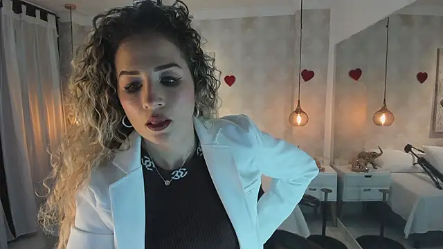 Shantall   online show from 5, 3, 2026