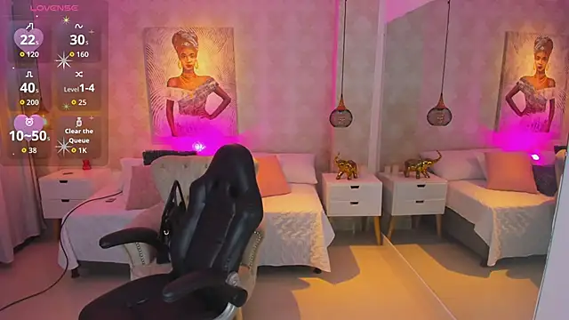 Shantall   online show from 4, 12, 2025