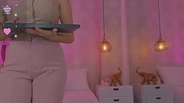 Shantall   online show from 8, 3, 2025