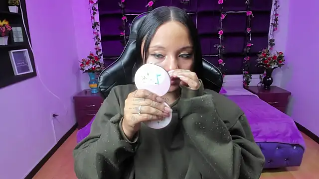 sweelanna   online show from 15, 3, 2025