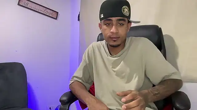 Snapshot of dominic_brandd23 chatting on 17, 1, 2026 dominic brandd23 online show from 17, 1, 2026