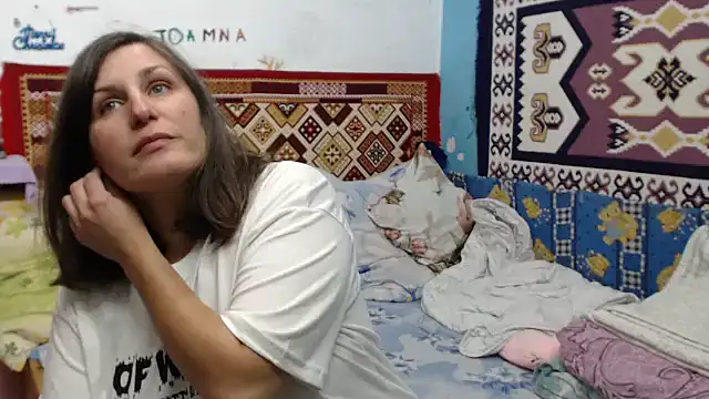 Snapshot of AdelineBlueEyes chatting on 2, 10, 2025 AdelineBlueEyes online show from 2, 10, 2025