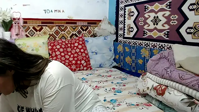 Snapshot of AdelineBlueEyes chatting on 11, 11, 2025 AdelineBlueEyes online show from 11, 11, 2025