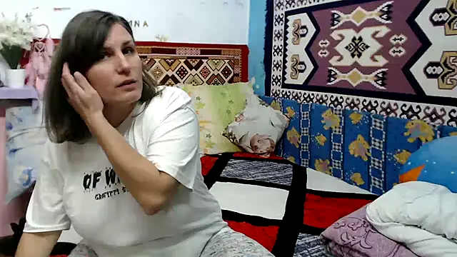 Snapshot of AdelineBlueEyes chatting on 19, 10, 2025 AdelineBlueEyes online show from 19, 10, 2025