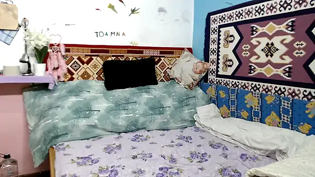 Snapshot of AdelineBlueEyes chatting on 27, 11, 2025 AdelineBlueEyes online show from 27, 11, 2025