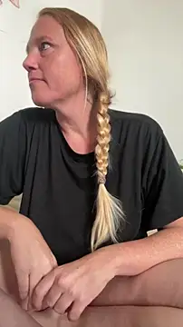 MoniqueLaFee online show from 21, 7, 2026