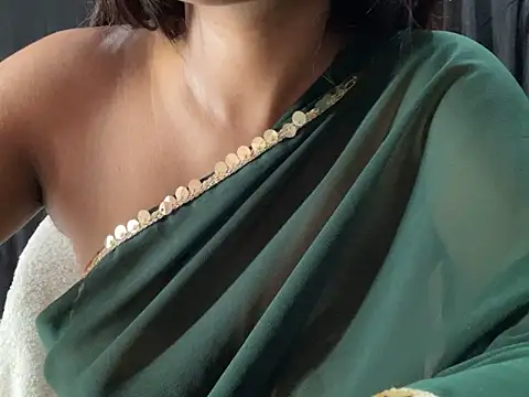 Sexy trisha  7 online show from 8, 3, 2025