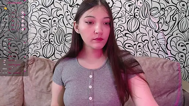 AlisaDevis online show from 4, 2, 2026