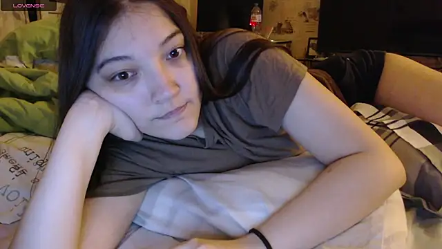 AlisaDevis online show from 12, 10, 2025