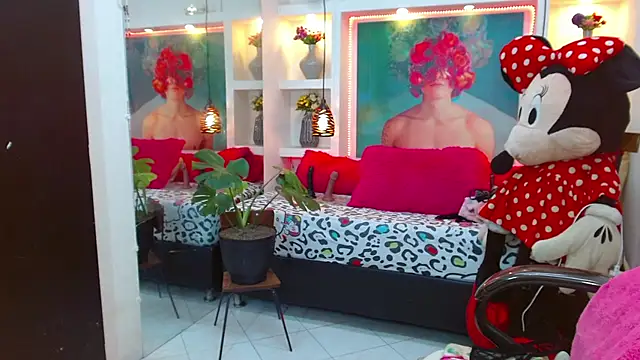 lorenapinto online show from 10, 9, 2025