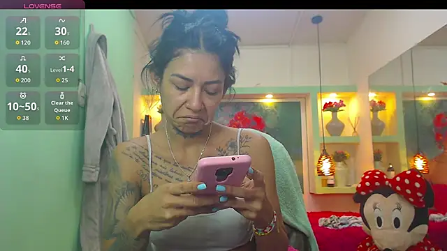 Snapshot of lorenapinto chatting on 30, 5, 2026 lorenapinto online show from 30, 5, 2026