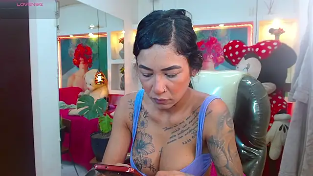 lorenapinto online show from 29, 10, 2025