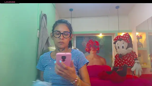 Snapshot of lorenapinto chatting on 29, 5, 2026 lorenapinto online show from 29, 5, 2026