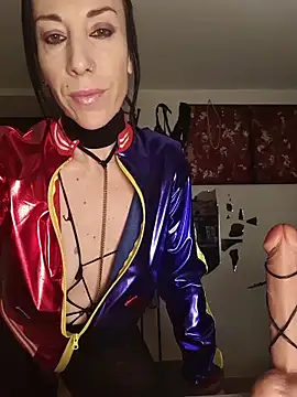 freyamoret online show from 4, 5, 2026
