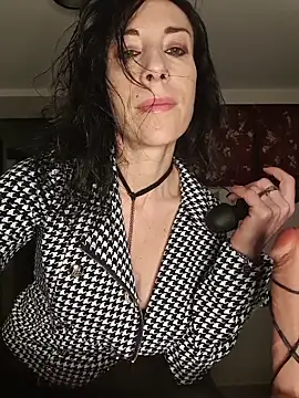 freyamoret online show from 5, 5, 2026