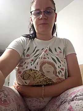 KristenVega online show from 3, 11, 2025