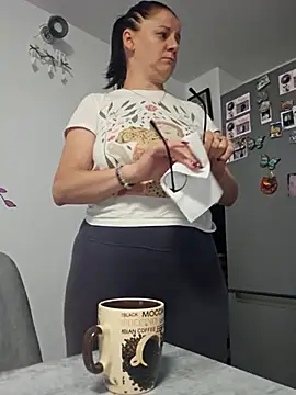 KristenVega online show from 2, 10, 2025