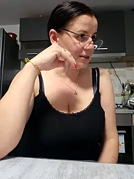 KristenVega online show from 29, 11, 2025