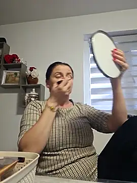 KristenVega online show from 28, 11, 2025