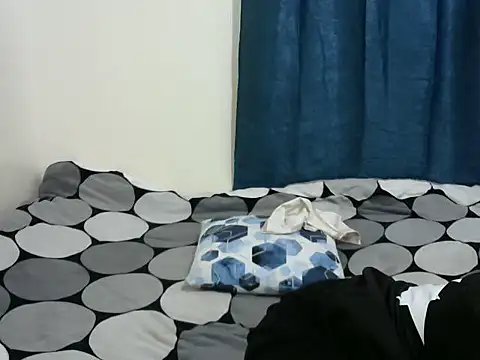 Kariselle- online show from 9, 9, 2025