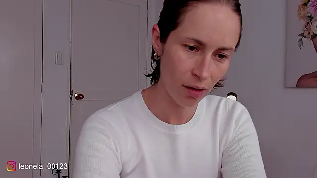 cuddlingbunny online show from 14, 2, 2026