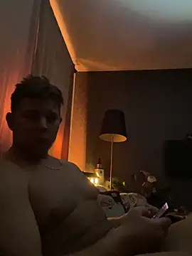 Teddan82 online show from 7, 12, 2024