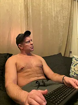 Teddan82 online show from 8, 12, 2024