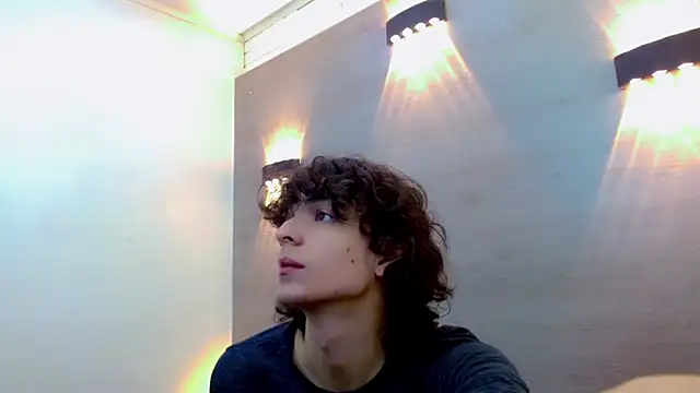 Snapshot of Sr_BonnyEthan chatting on 15, 9, 2025 Sr BonnyEthan online show from 15, 9, 2025