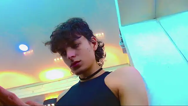 Snapshot of Sr_BonnyEthan chatting on 30, 11, 2025 Sr BonnyEthan online show from 30, 11, 2025