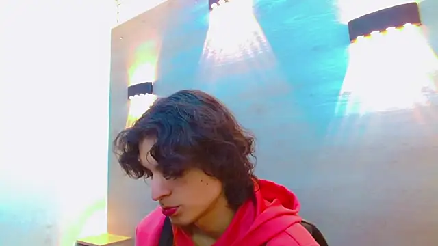 Snapshot of Sr_BonnyEthan chatting on 1, 10, 2025 Sr BonnyEthan online show from 1, 10, 2025