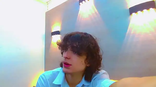 Snapshot of Sr_BonnyEthan chatting on 23, 9, 2025 Sr BonnyEthan online show from 23, 9, 2025