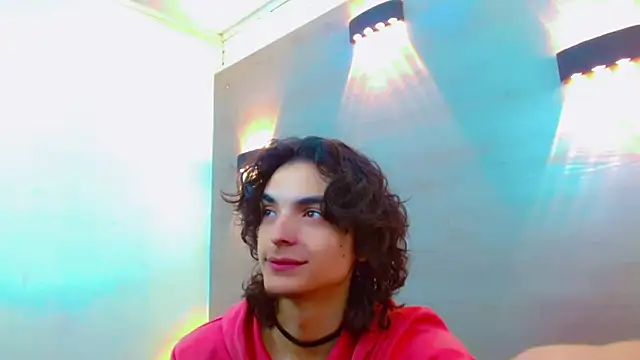 Snapshot of Sr_BonnyEthan chatting on 19, 11, 2025 Sr BonnyEthan online show from 19, 11, 2025