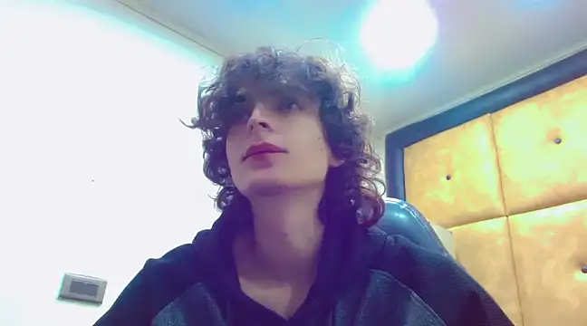 Snapshot of Sr_BonnyEthan chatting on 4, 3, 2025 Sr BonnyEthan online show from 4, 3, 2025