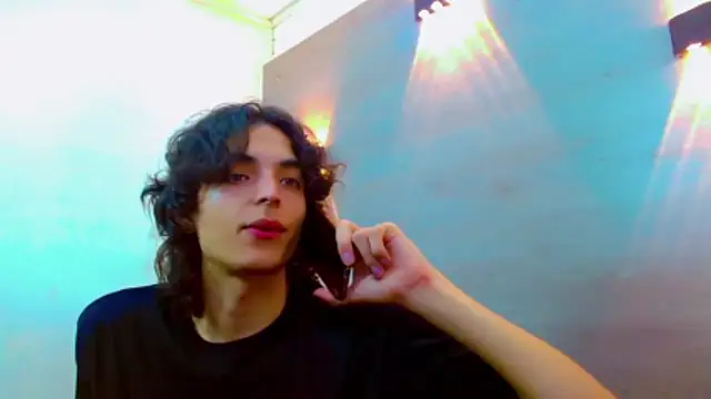 Snapshot of Sr_BonnyEthan chatting on 27, 10, 2025 Sr BonnyEthan online show from 27, 10, 2025