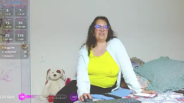 Snapshot of honeyhot_paty chatting on 2, 3, 2025 honeyhot paty online show from 2, 3, 2025